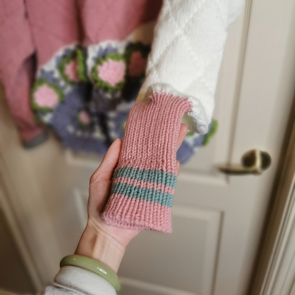 handmade sweater - Picture 3 of 7